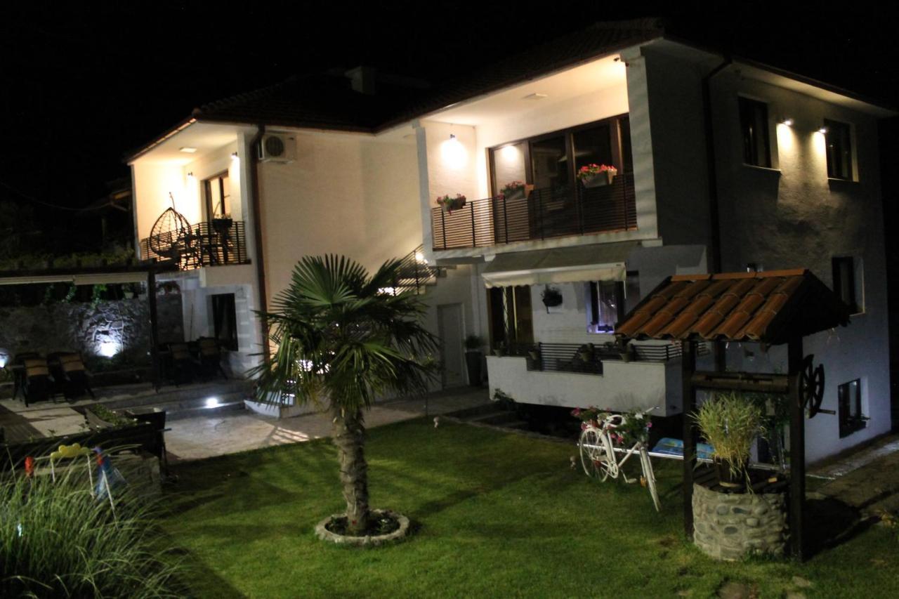 Belov Rooms And Apartments Demir Kapija Exteriér fotografie